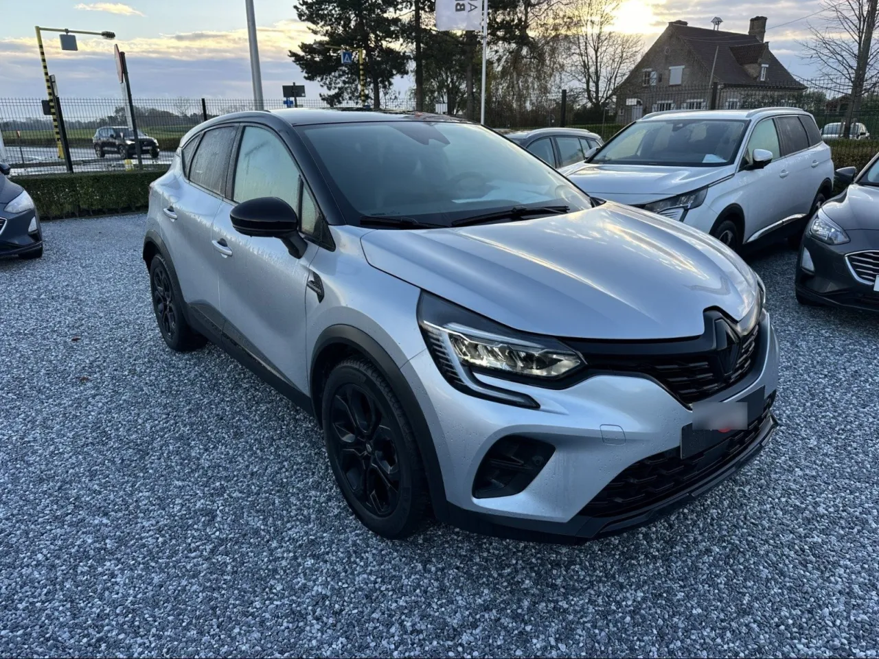 Renault Captur 1.3 TCe 2023 — 1
