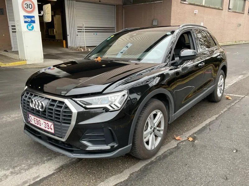 Audi Q3 35 TDI Attraction 2023 — 1